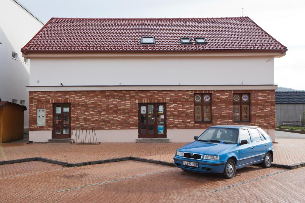 Penzion Ulicka Stupava Esterno foto